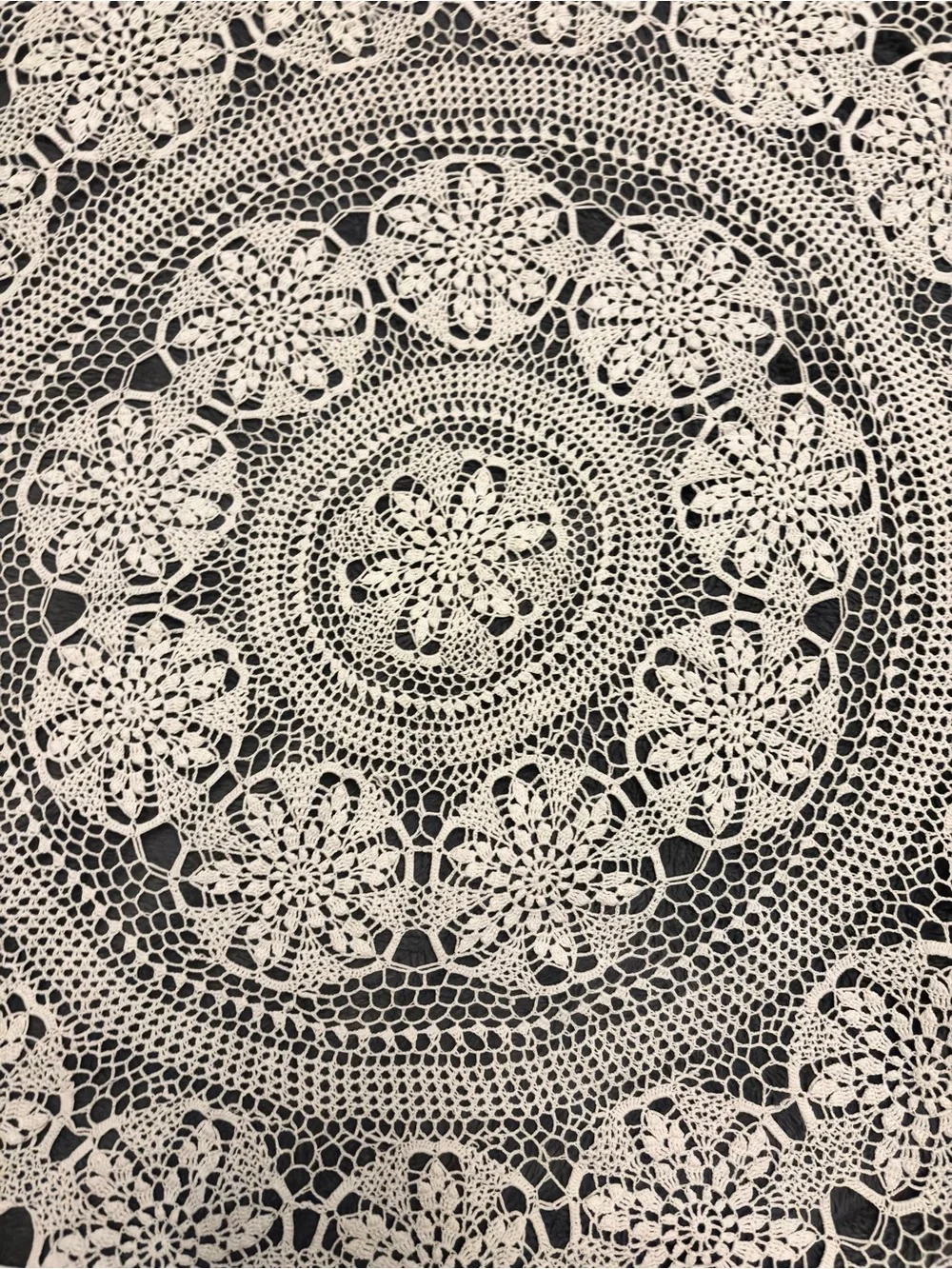 Vintage-Inspired Cream Crochet Wall Doily - Home Wall Decor